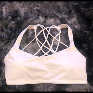 White lulu bra with crisscross back, size 8.